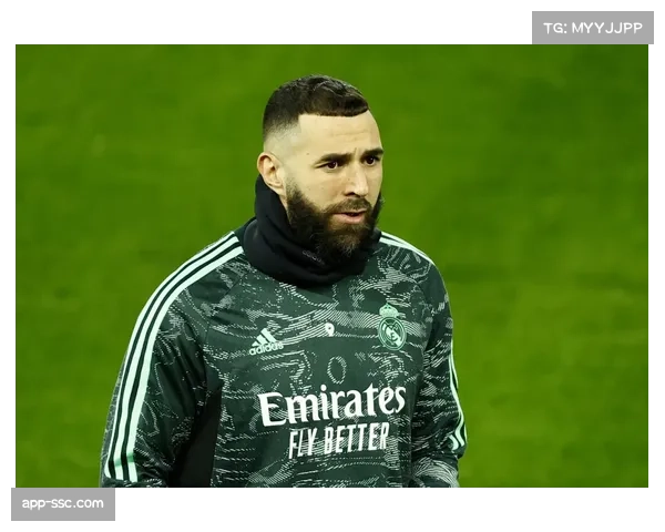 赛前动态:为应对密集赛程,多支欧冠球队本周训练课大幅缩减,重点进行战术录像分析 赛前动态:为应对密集赛程,多支欧冠球队本周训练课大幅缩减,重点进行战术录像分析